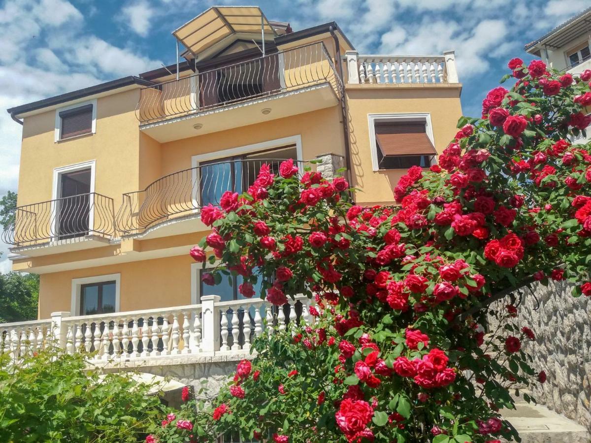 Apartment Anai Rijeka Exterior foto